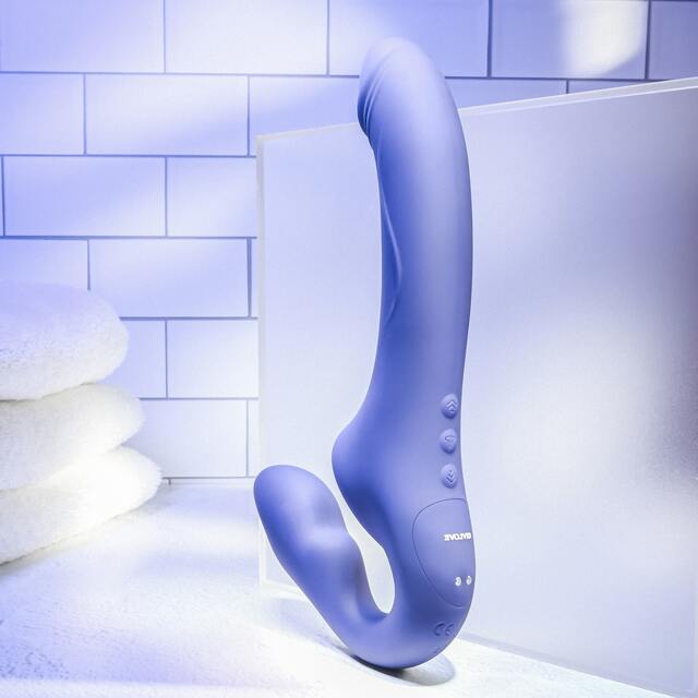 Love Is Back - 2 Become 1 - Strapless Strap On Rechargeable Silicone  Vibrator with Remote Control - Purple